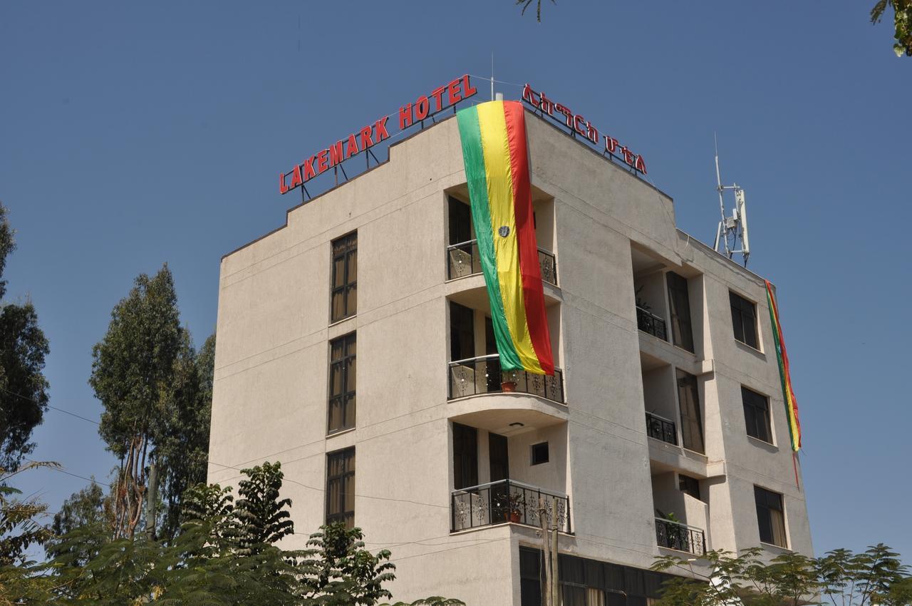 Lakemark Hotel And Tour Service Bahir Dar Exteriör bild