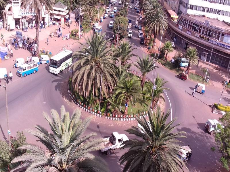 Lakemark Hotel And Tour Service Bahir Dar Exteriör bild